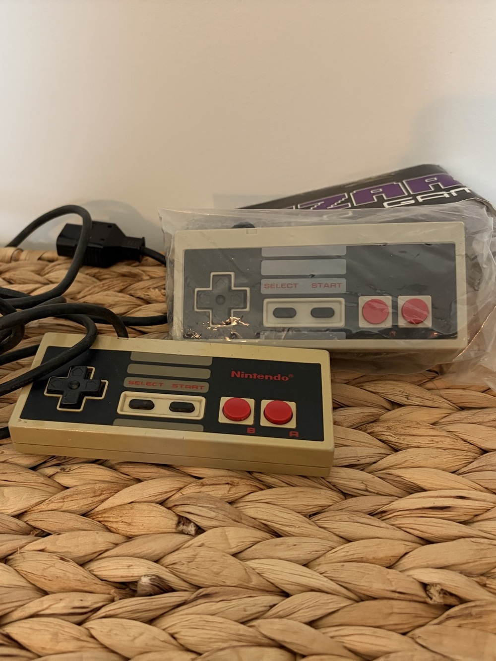 2 Vintage Nintendo NES-004 Original OEM Controllers Made in Japan